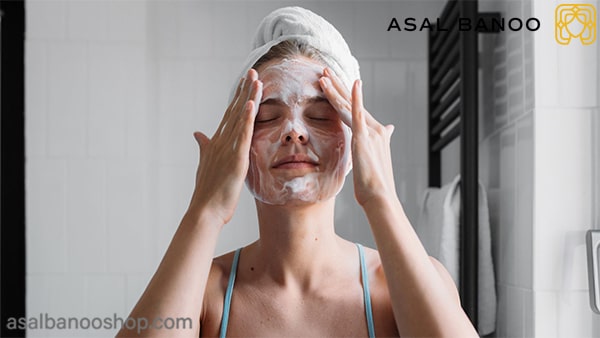 should-you-wash-your-face-after-use-toner آشنایی با انواع تونر صورت
